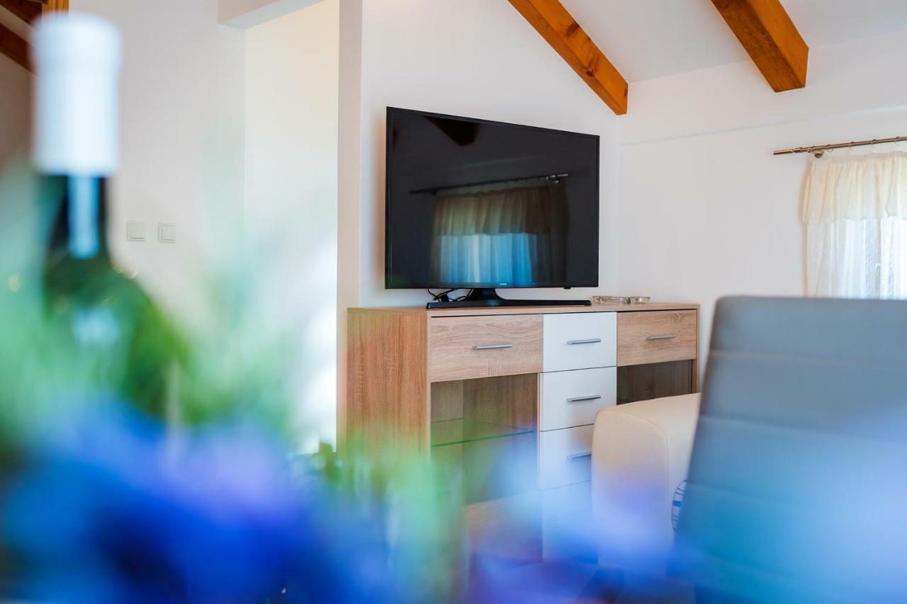 Apartment Bogdanovic Tisno Kültér fotó